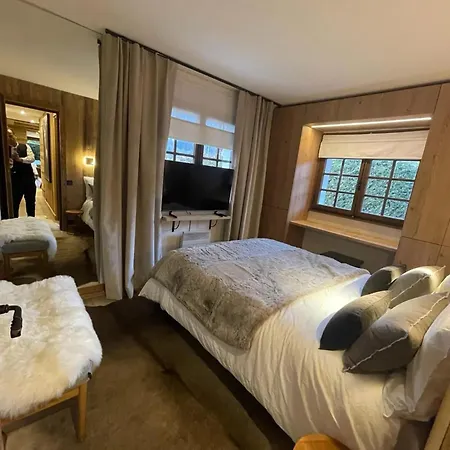 Chaleureux A 80 M² Avec Jardin Et Cheminee Megève