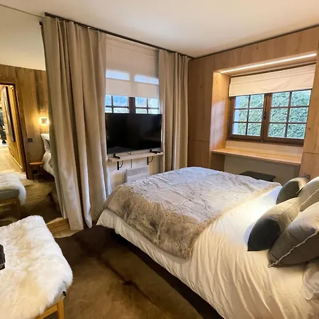 Chaleureux à - 80 M² Avec Jardin Et Cheminée. Apartamento Megève